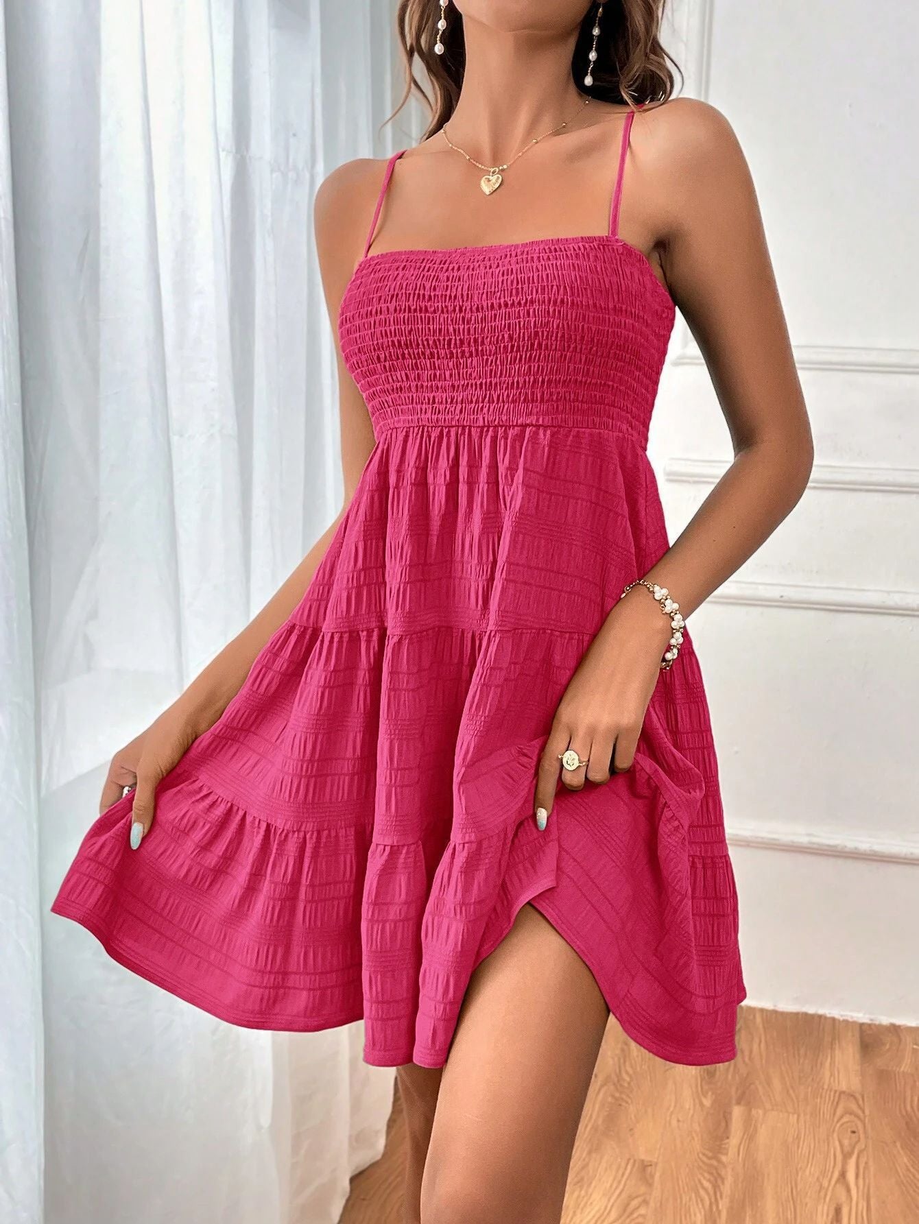 Robe mini sans manches pour femmes avec jupe évasée et haut élastique Chic und Stil