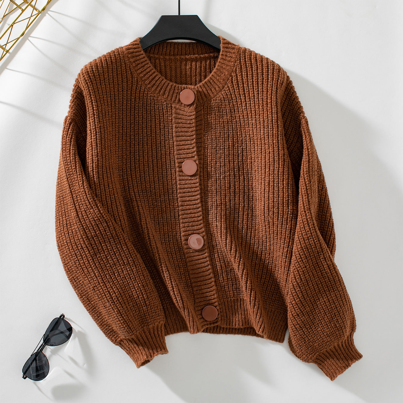 Dames cardigan confortable en tricot avec de grands boutons et une coupe décontractée Chic und Stil
