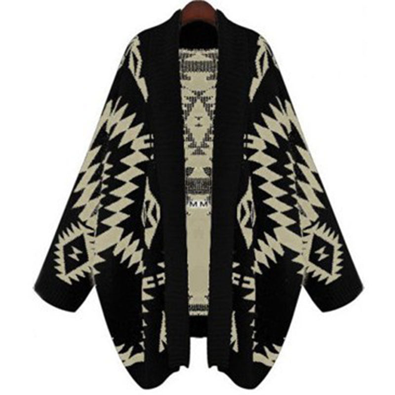 Poncho en tricot pour femmes avec un motif géométrique frappant Chic und Stil