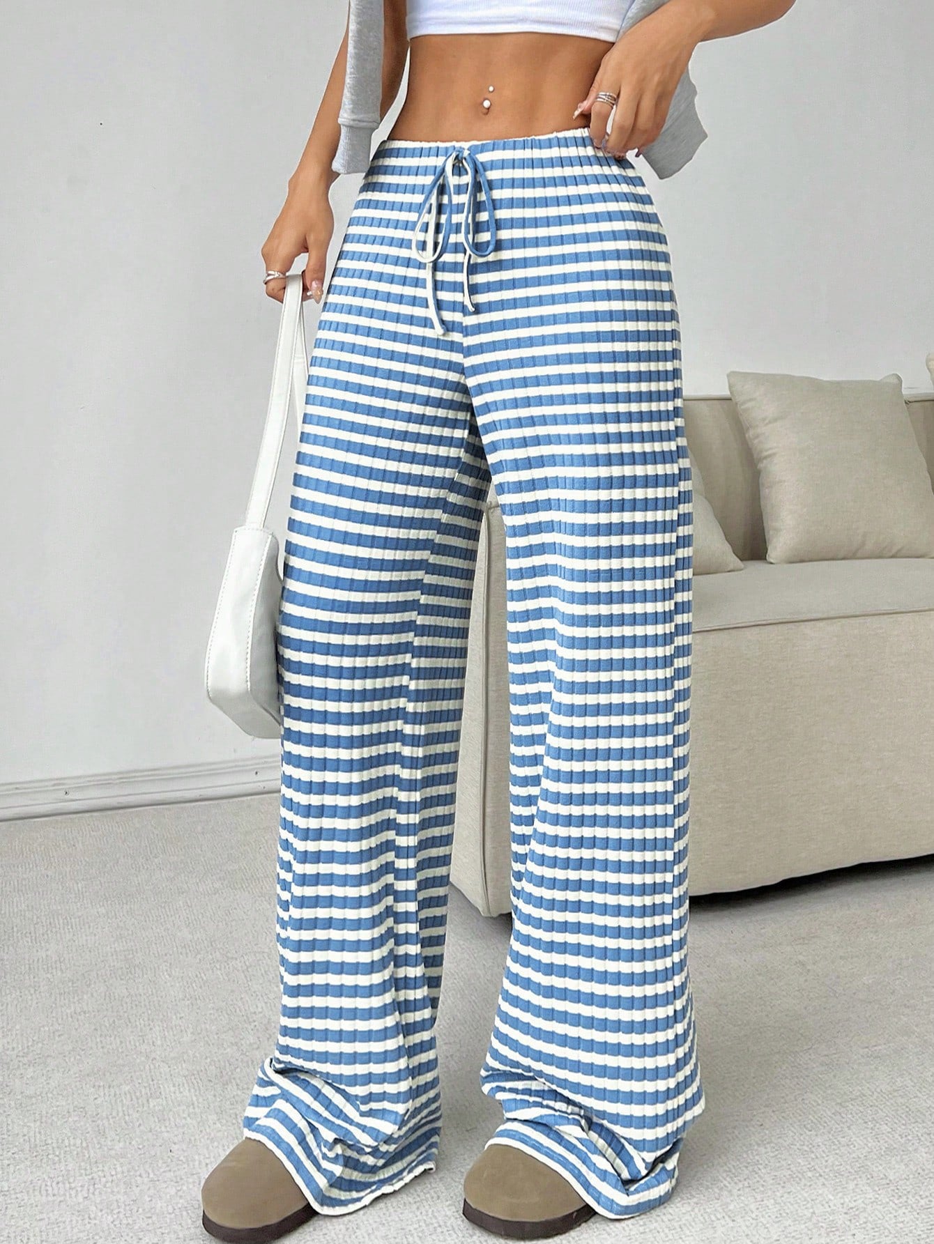 Pantalon de loisirs confortable et décontracté pour femmes avec taille élastique Chic und Stil