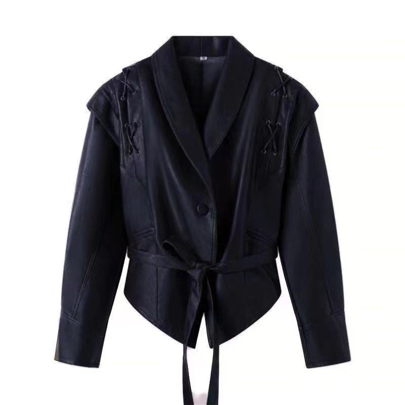 Blazer en cuir pour femmes avec des lacets décoratifs Chic und Stil