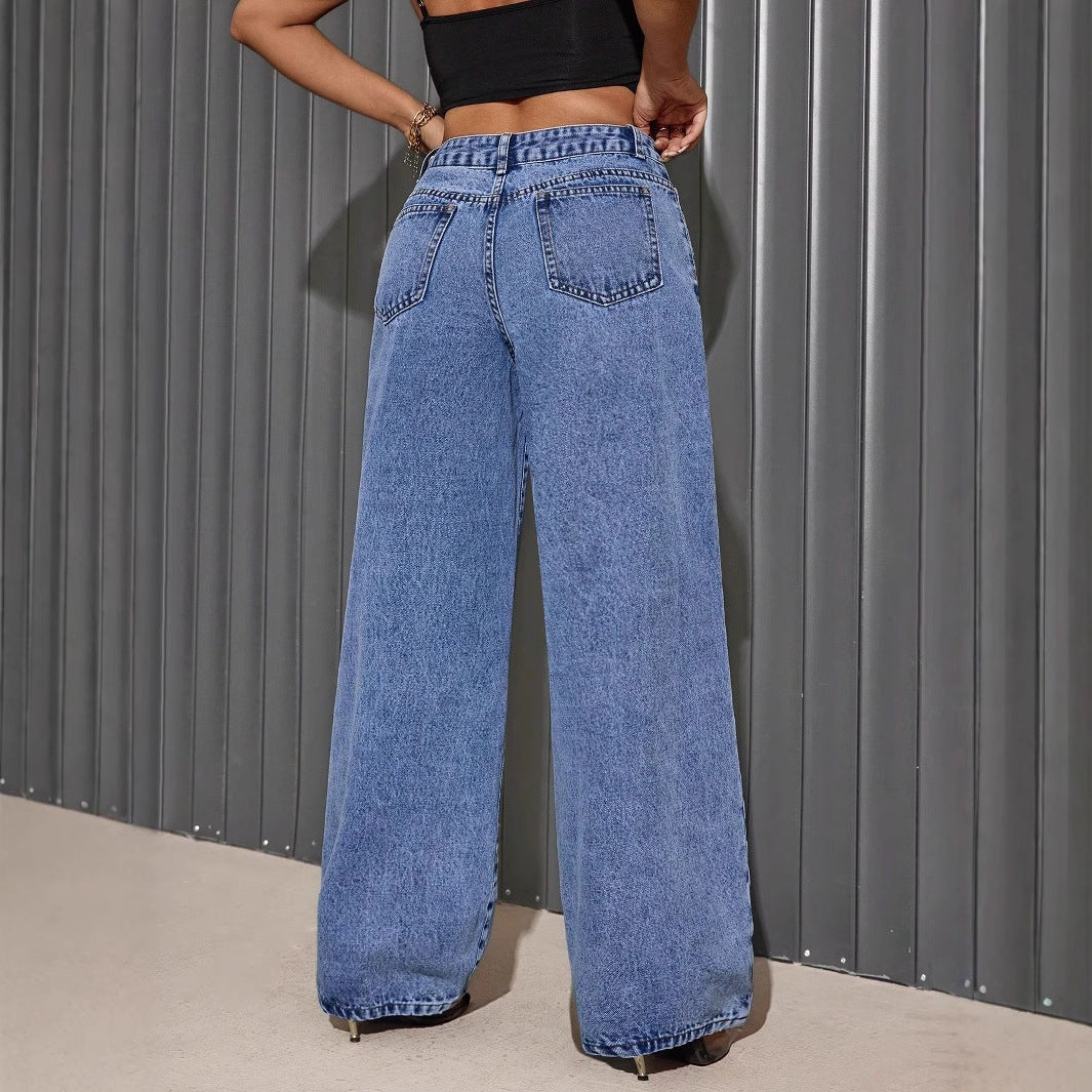 Jean flare femme avec des détails détruits à la mode Chic und Stil