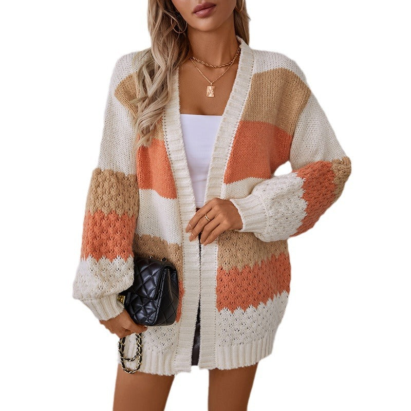 Veste pour femmes en tricot avec un design de blocs tendance et une texture aérienne Chic und Stil