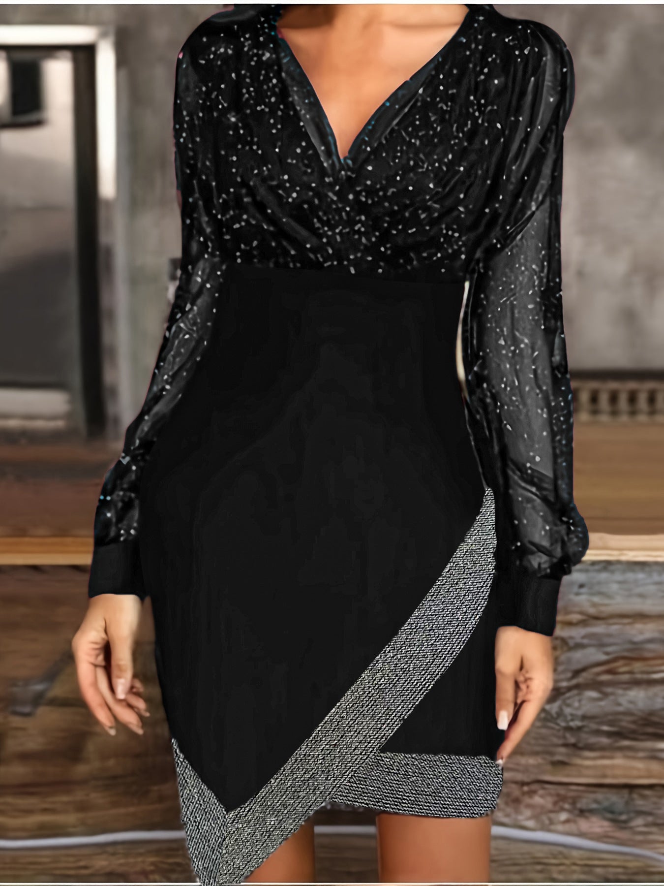 Femmes Robe portefeuille élégante avec des détails scintillants et des manches transparentes Chic und Stil