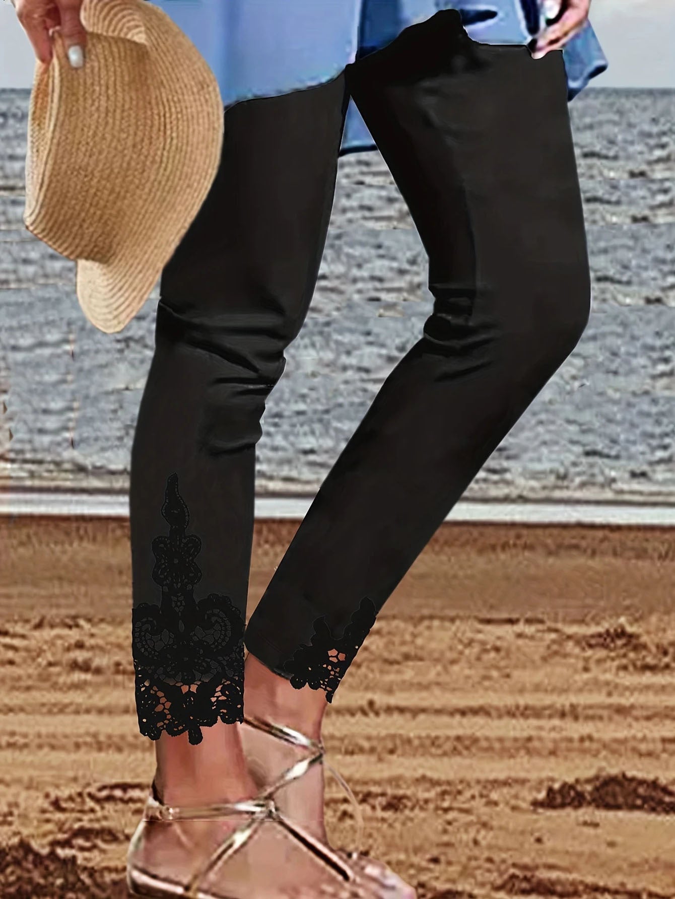 Leggings pour femmes avec ourlet en dentelle et taille élastique Chic und Stil