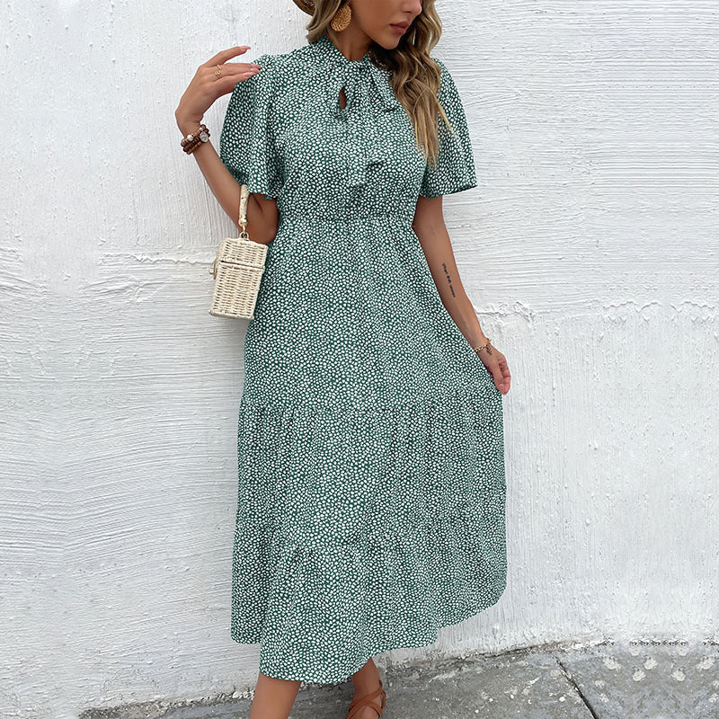 Robe maxi à volants pour femmes avec col à nœud Chic und Stil