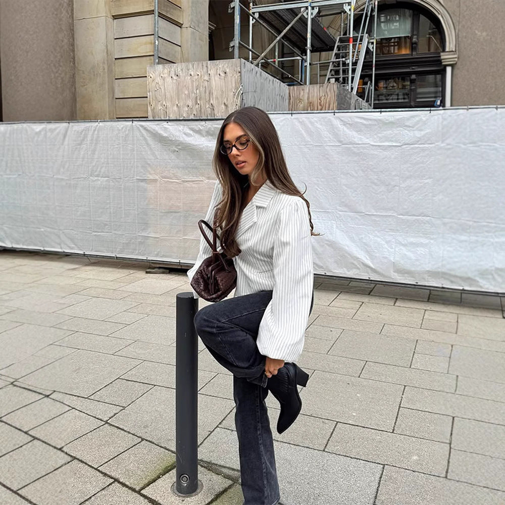 Blouse élégante cintrée pour femmes avec des manches volumineuses Chic und Stil