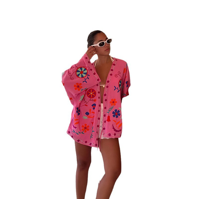 Ladies beach kimono with colorful floral pattern and relaxed fit Chic and Style