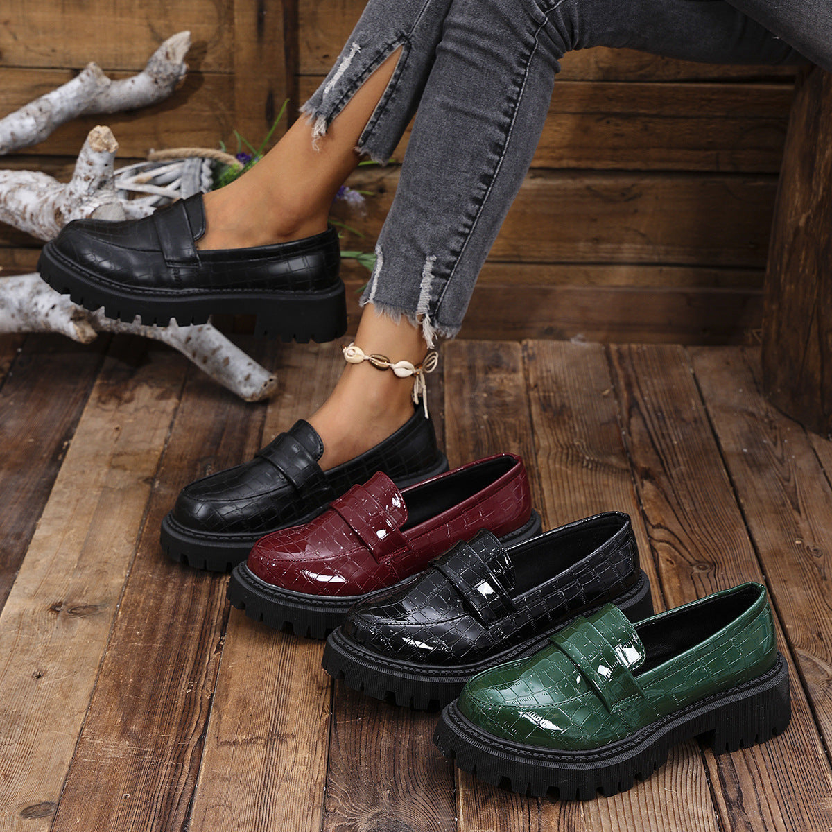 Mocassins pour femmes avec un design croco moderne et un profil robuste Chic und Stil