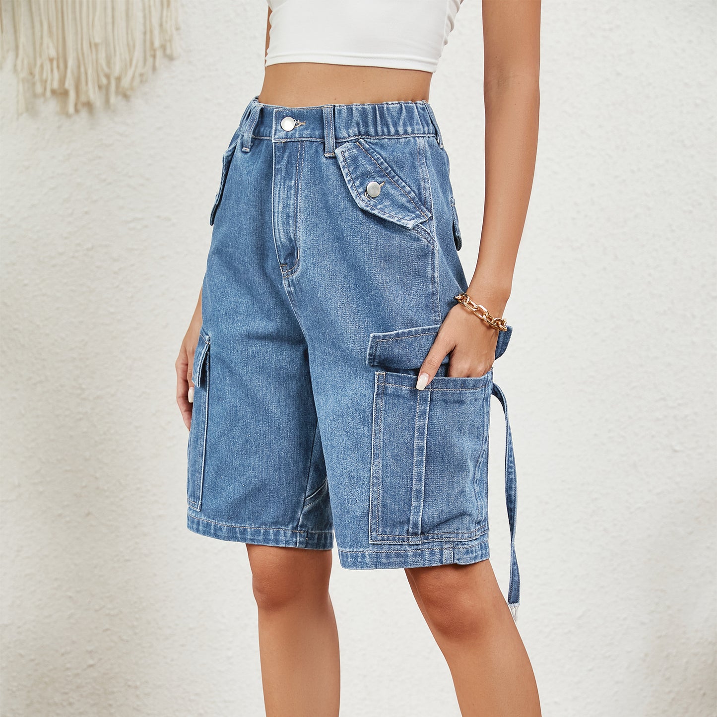 Women's Cargo Shorts with High Pockets and Adjustable Waist Chic and Stylish