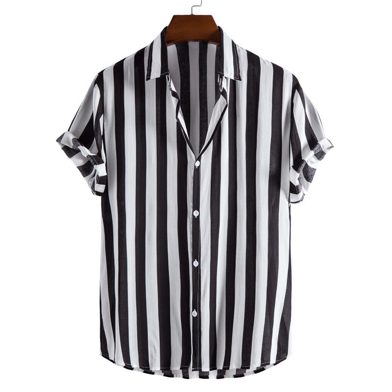 Chemise à manches courtes pour hommes avec un motif à rayures tendance et une coupe confortable Chic und Stil