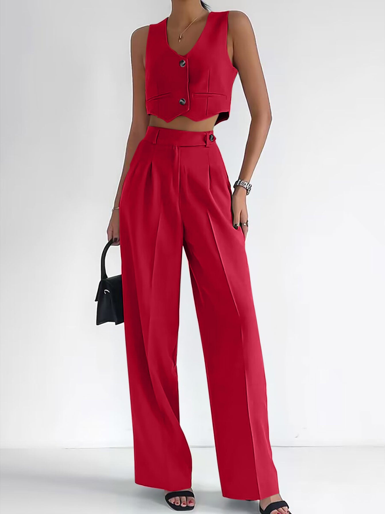 Women's trendy two-piece set with mid-calf pants and modern crop top Chic and Style