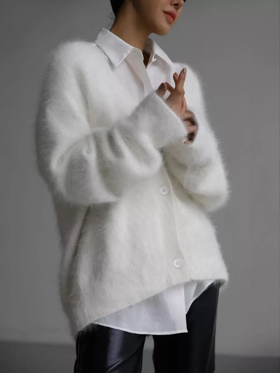 Cardigan femme moelleux avec fermeture à boutons et coupe ample Chic und Stil