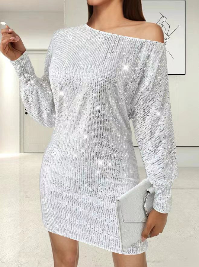 Robe mini glamour pour femmes avec design de manches asymétriques et effets scintillants Chic und Stil