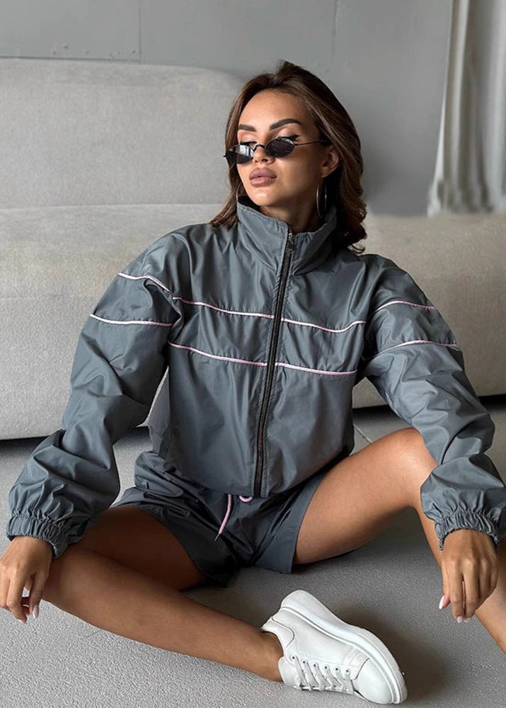 Chic und Stil | Windbreaker Set – Oversized Zip Jacket & High-Waisted Shorts