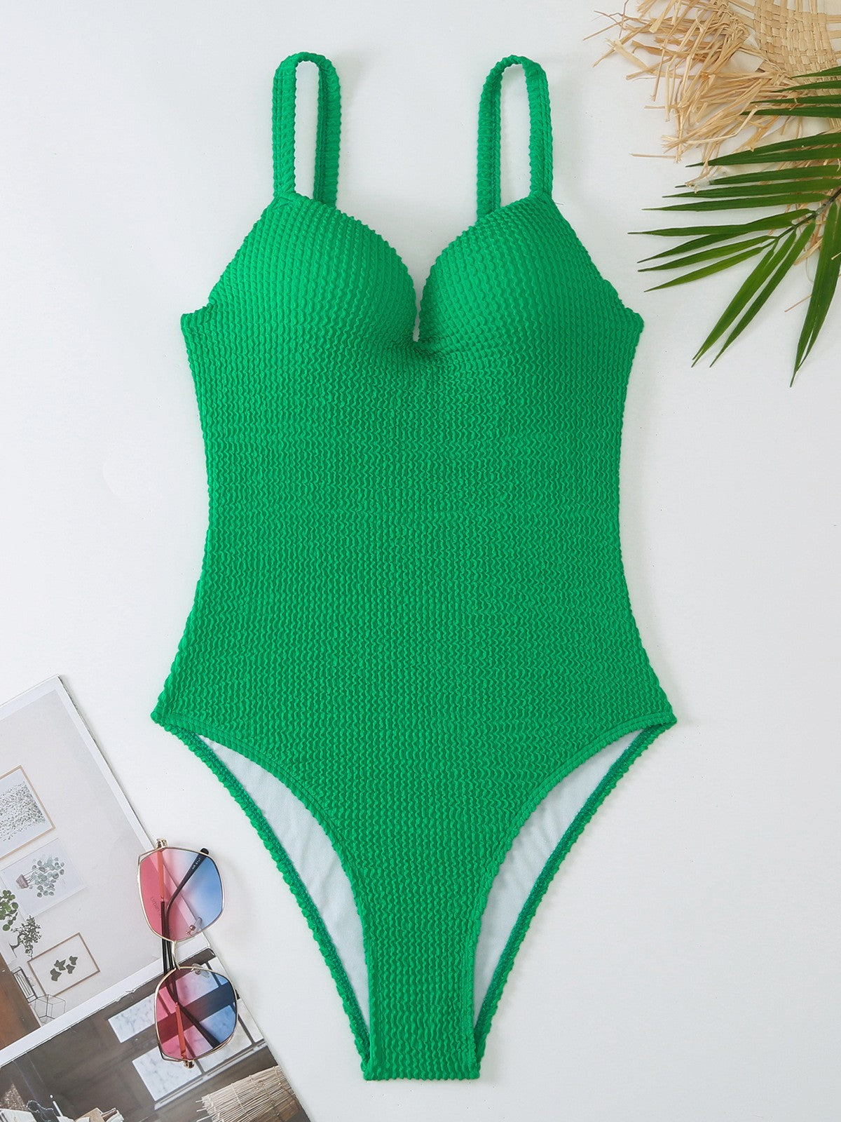 Maillot de bain taille haute pour femmes avec surface à textures côtelées et bretelles réglables Chic und Stil