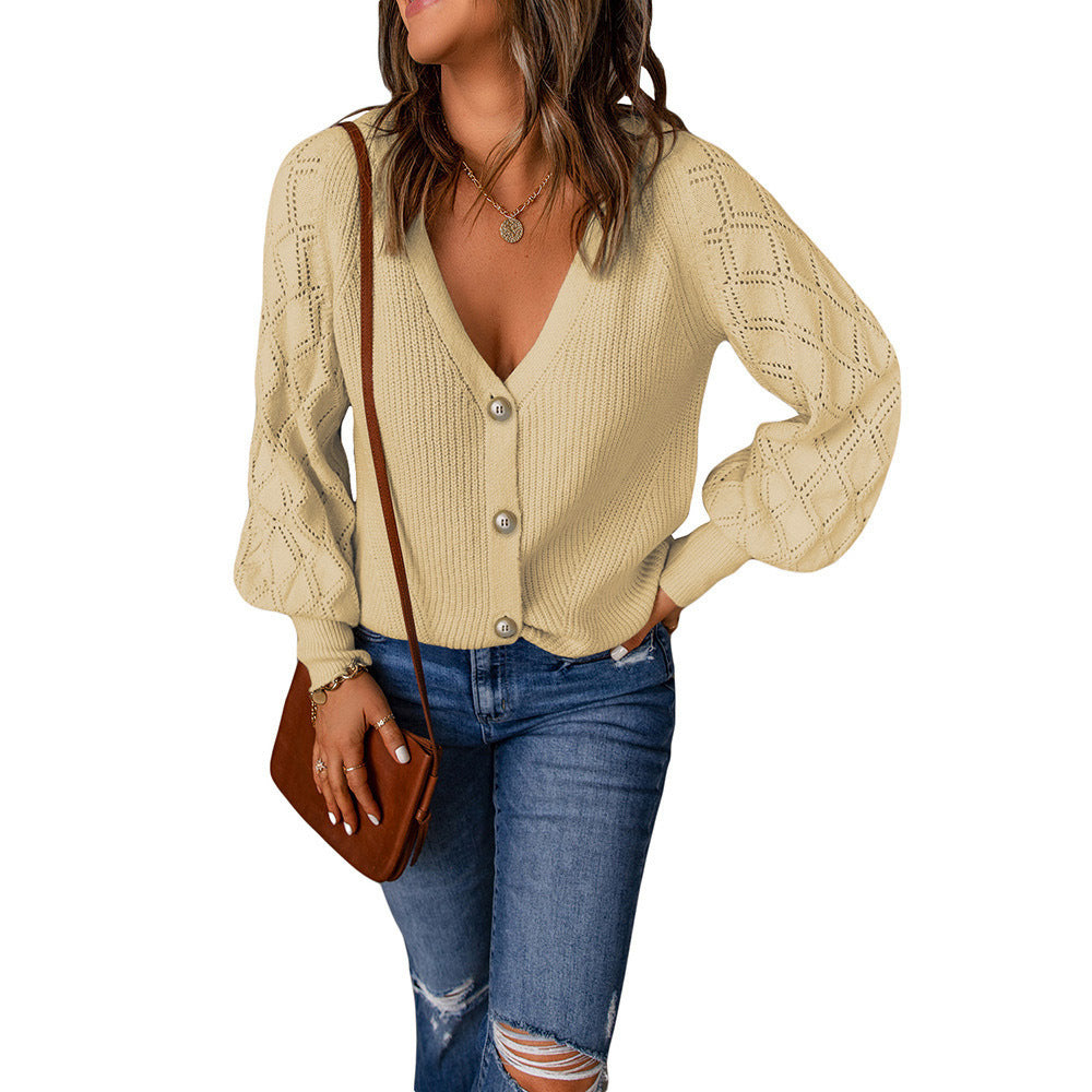 Dame cardigan avec motif de côtes romantique et détails de boutons élégants Chic und Stil