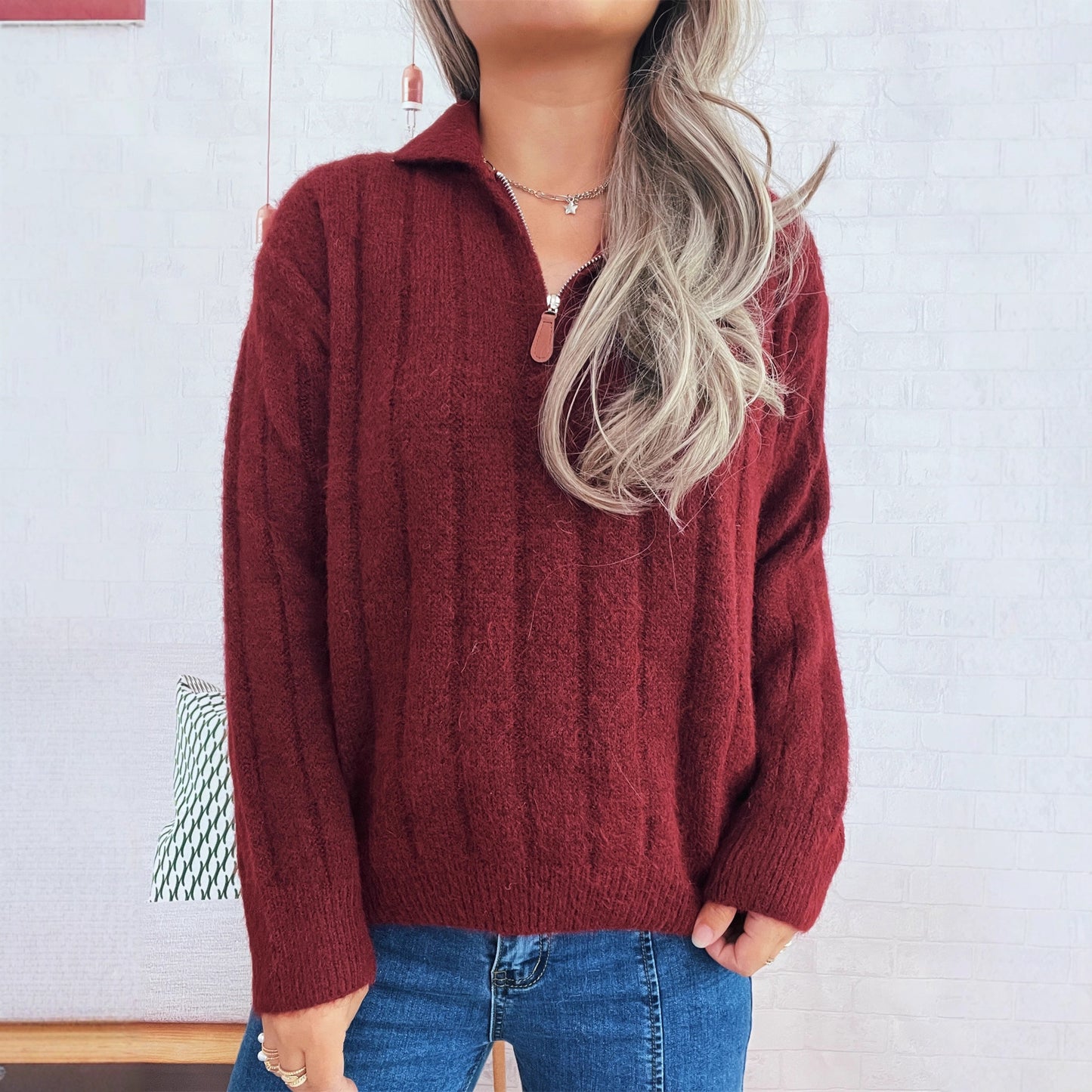 Pull-over en tricot pour femmes avec courte patte de fermeture éclair et structure en vagues Chic und Stil
