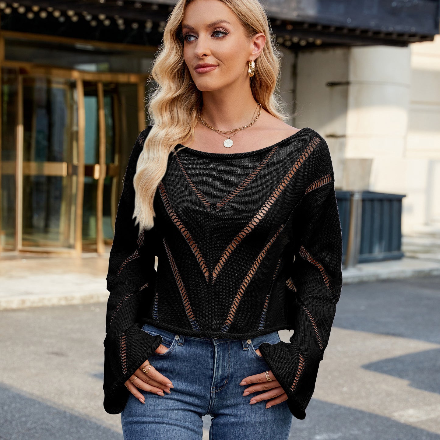 Women's off-shoulder knitted sweater with refined cutouts and a loose fit Chic und Stil