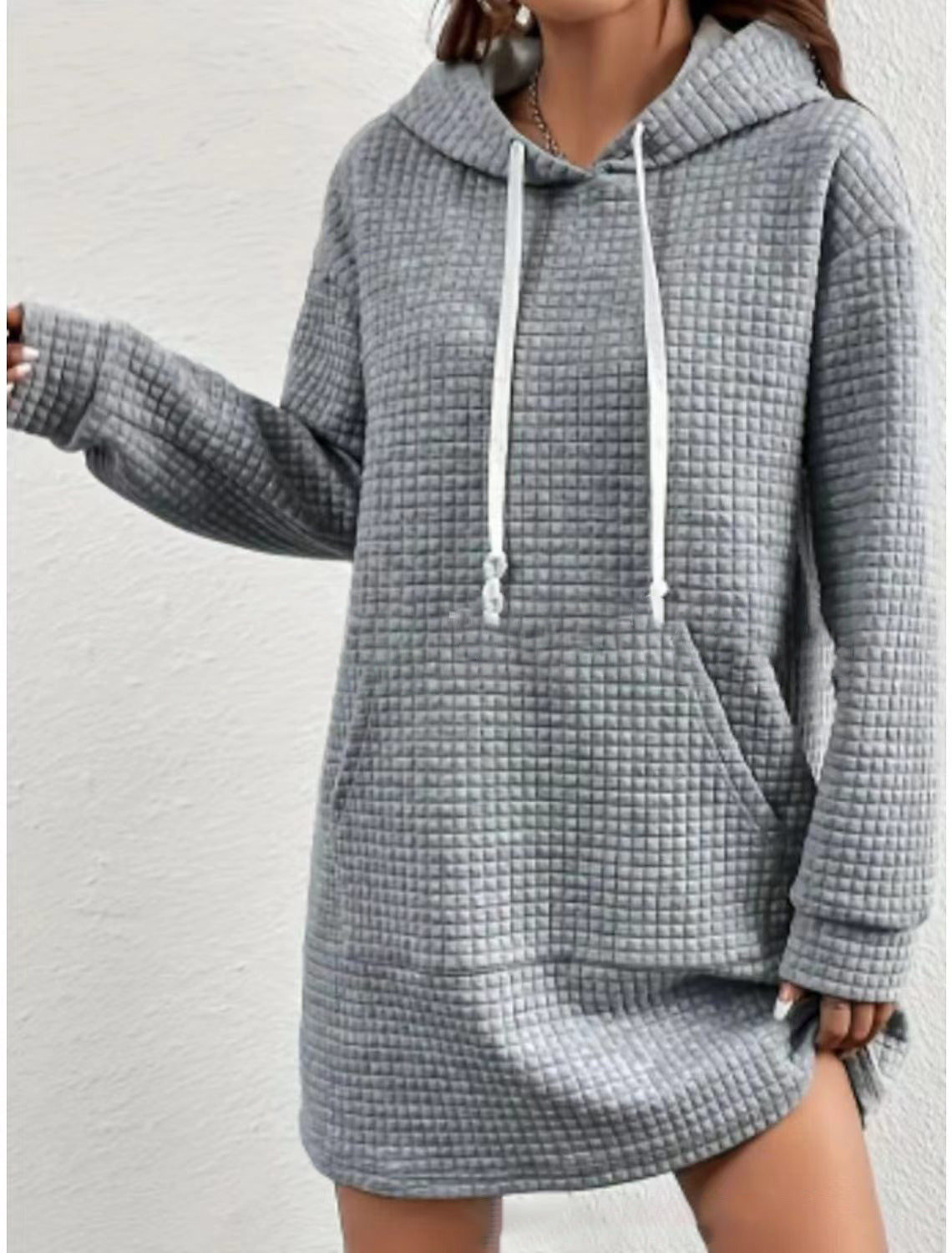 Robe à capuche pour femmes grandes tailles avec surface texturée Chic und Stil