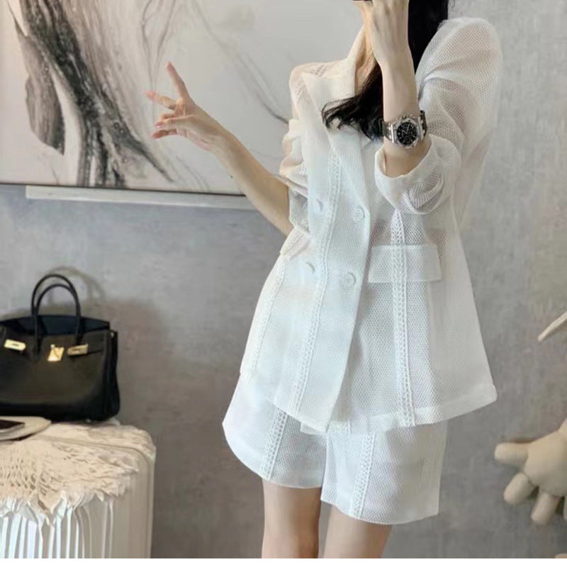 Ensemble de veste à double boutonnage texturé et shorts pour femmes Chic und Stil