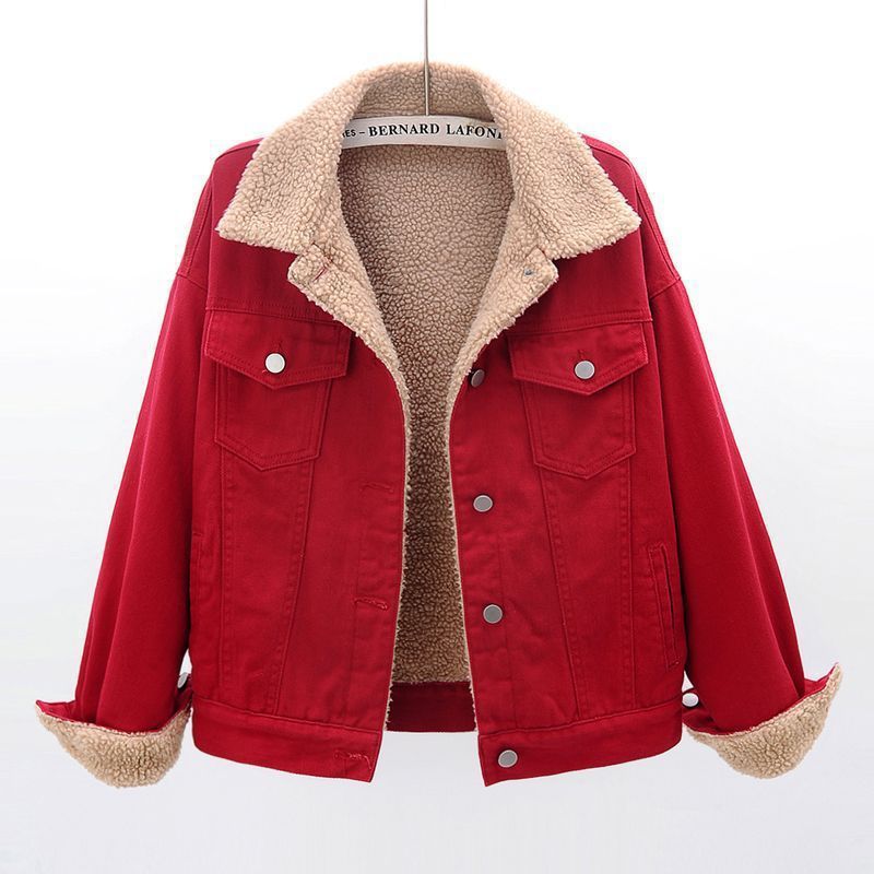 Women's denim jacket with warm inner lining and practical chest pockets Chic and Style