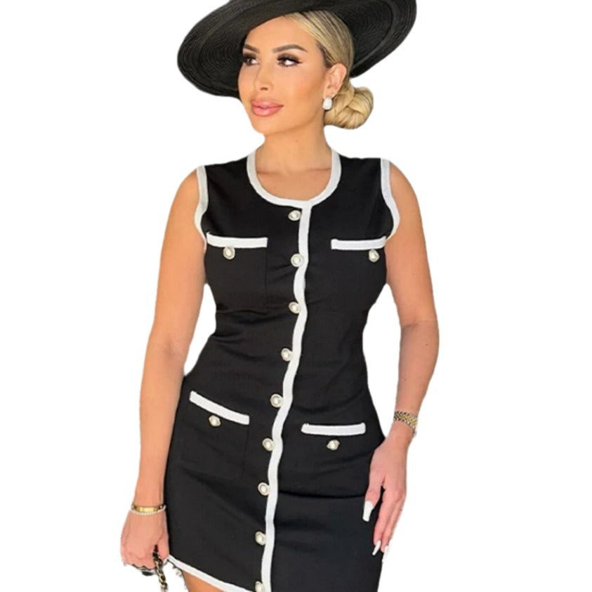 Women Elegant Sleeveless Dress with Decorative Buttons and Contrasting Details Chic and Style