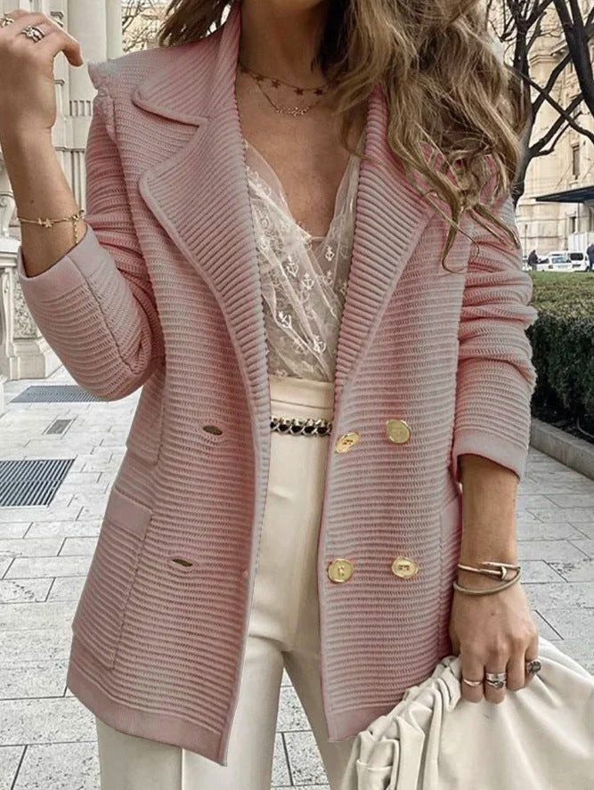 Blazer en tricot pour femmes avec double rangée de boutons et design structuré Chic und Stil