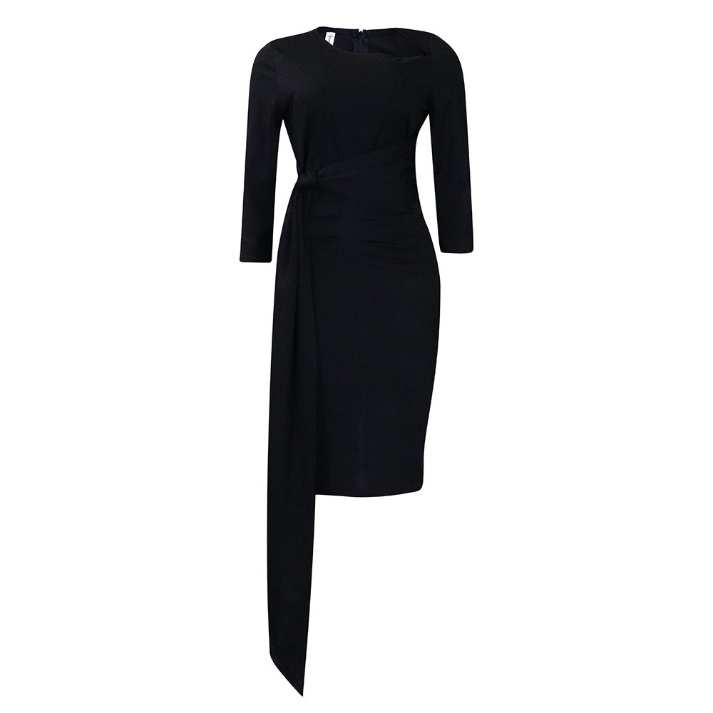 Robe portefeuille ajustée pour femmes avec un élégant détail de ceinture Chic und Stil
