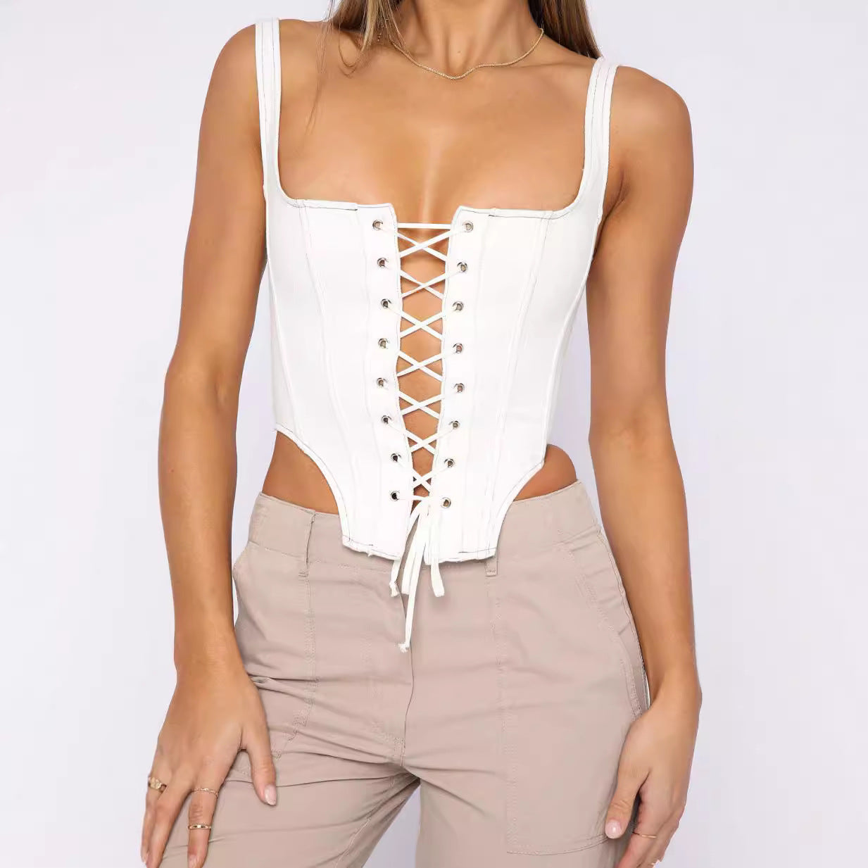 Corset supérieur pour femmes avec lacet et décolleté plongeant Chic und Stil