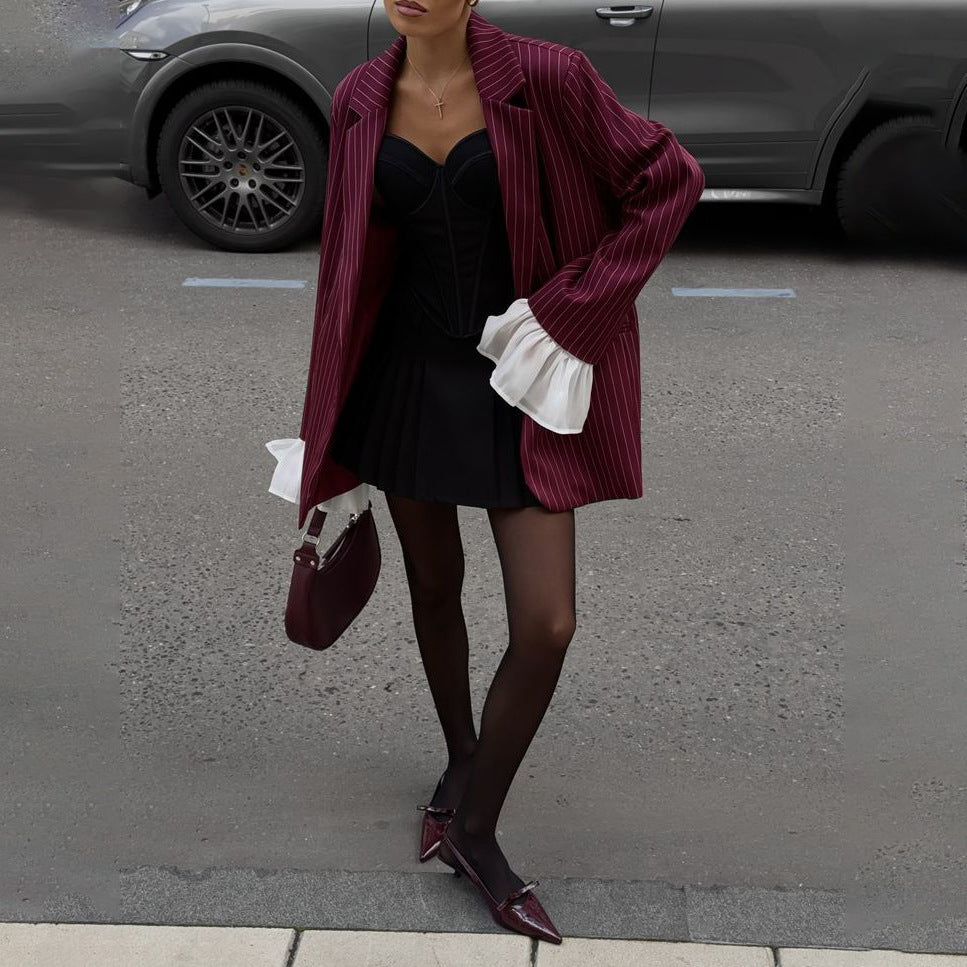 Blazer pour femmes au look rayé élégant avec des manches volumineuses Chic und Stil
