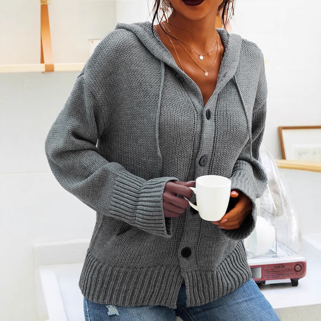 Veste en tricot pour femmes avec capuche et boutons dans un style décontracté Chic und Stil