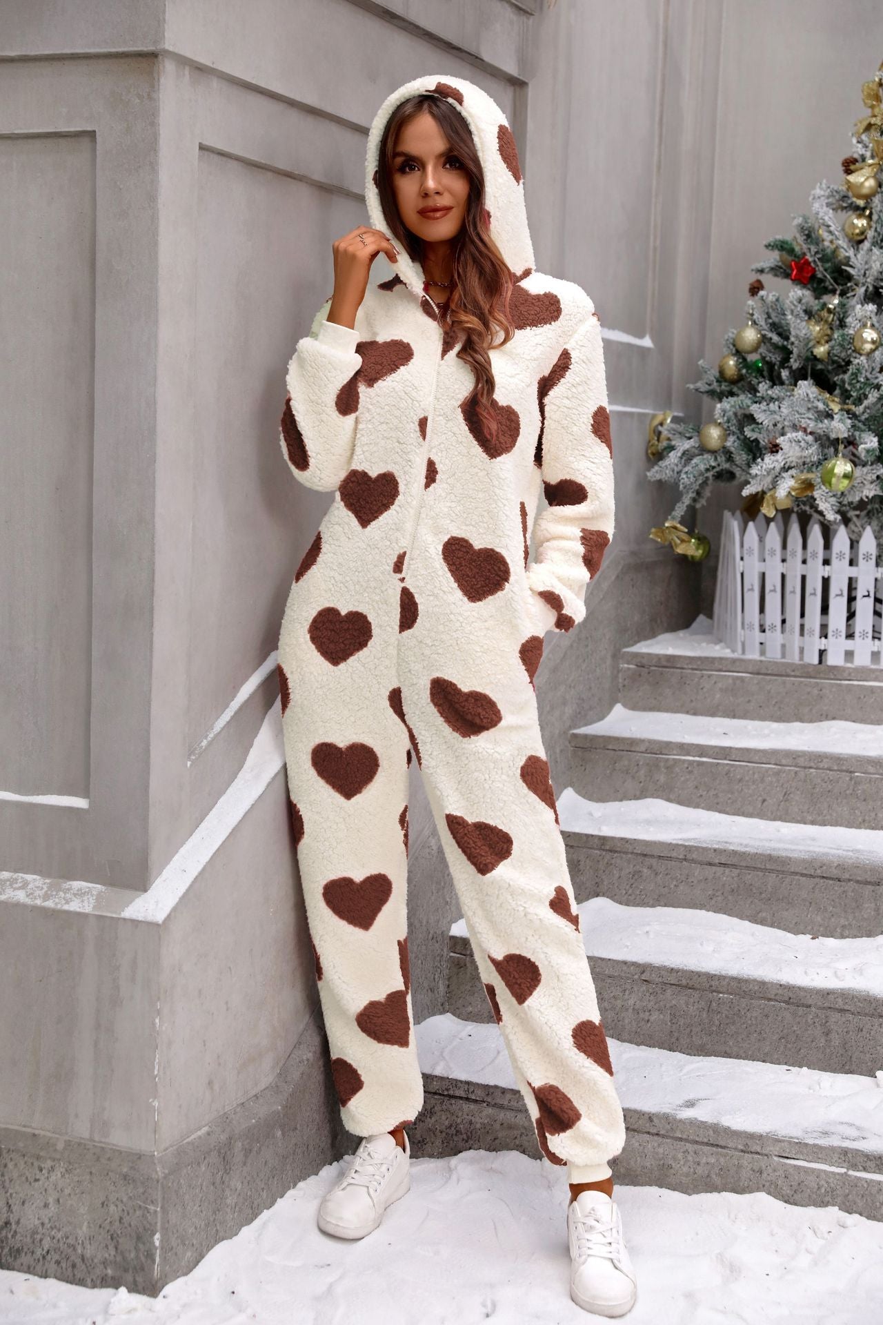 Ladies fleece set with hood and heart pattern Chic and Style