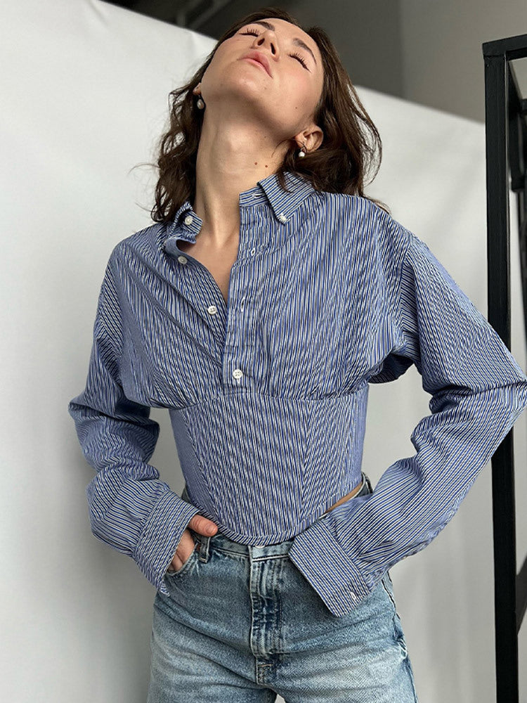 Blouse pour dames avec coupe innovante et manches structurées Chic und Stil