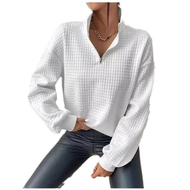 Dame Hoodie avec col mi-haut et tissu texturé Chic und Stil