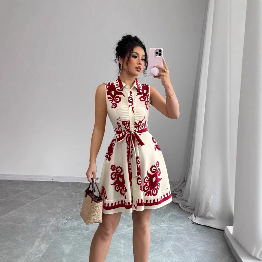 Robe d'été pour femmes avec coupe cintrée Chic und Stil