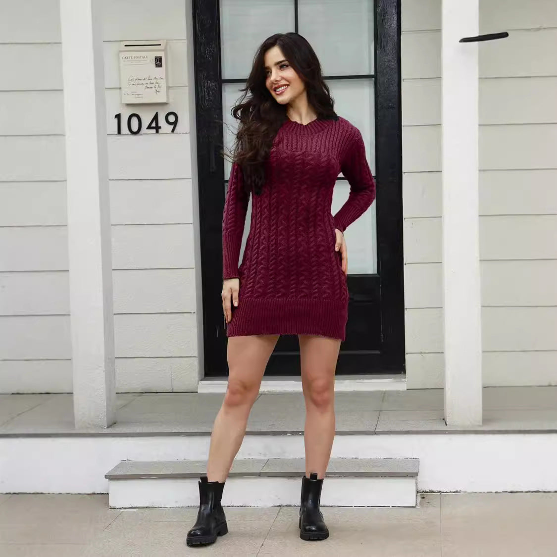 Robe en tricot pour femmes avec design en torsades texturé et élégant col rond Chic und Stil