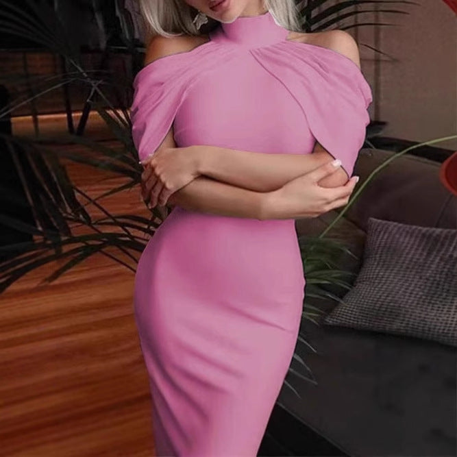 Robe maxi élégante pour femmes avec un design sans épaules et de subtils drapés Chic und Stil