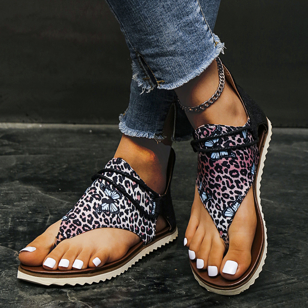 Sandales à brides pour femmes avec design floral et animal Chic und Stil