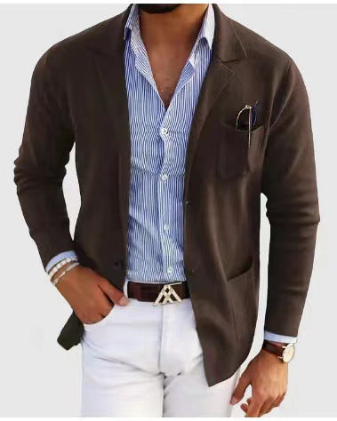 Elegant knit jacket for men with a discreet design and practical pockets Chic und Stil