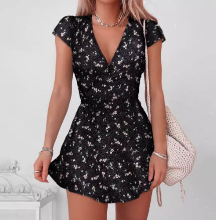 Robe mini enveloppante florale Chic und Stil pour femmes