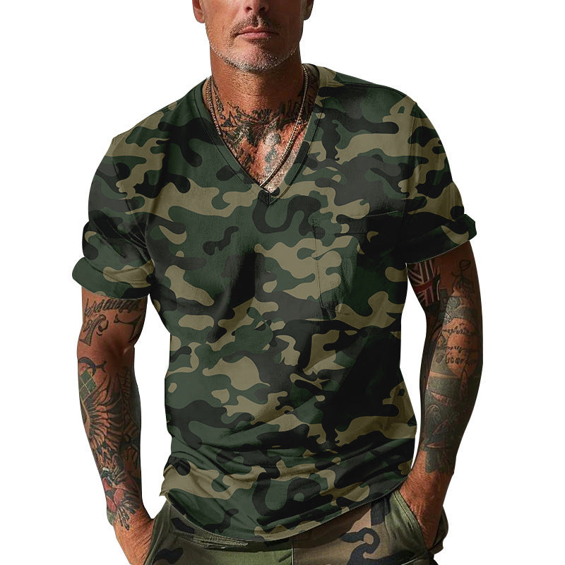 T-Shirt à manches courtes pour hommes avec col en V et design camouflage Chic und Stil