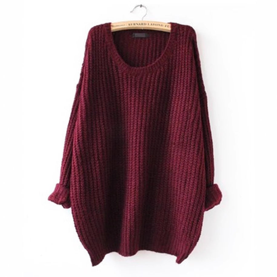 Casual knitted pullover for women with a loose fit and an airy structure Chic and Style