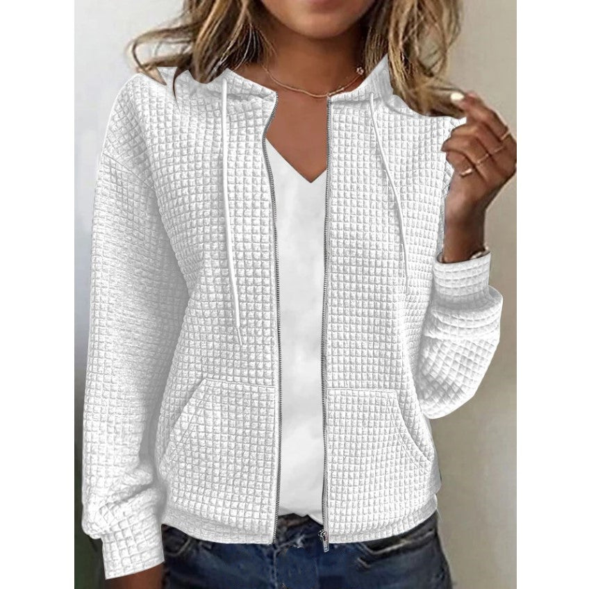 Veste à capuche légère à structure gaufrée pour femmes avec poches pratiques Chic und Stil