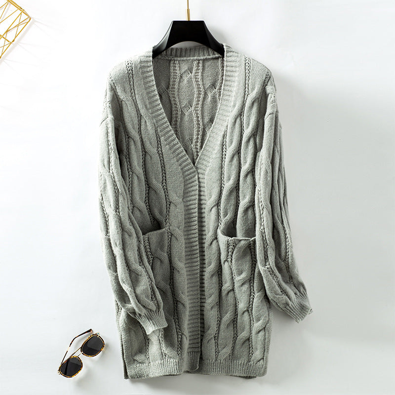 Veste en tricot pour femmes avec un élégant motif tressé Chic und Stil