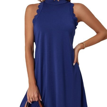 Robe sans manches pour femmes avec décolleté en scallop et coupe fluide Chic und Stil
