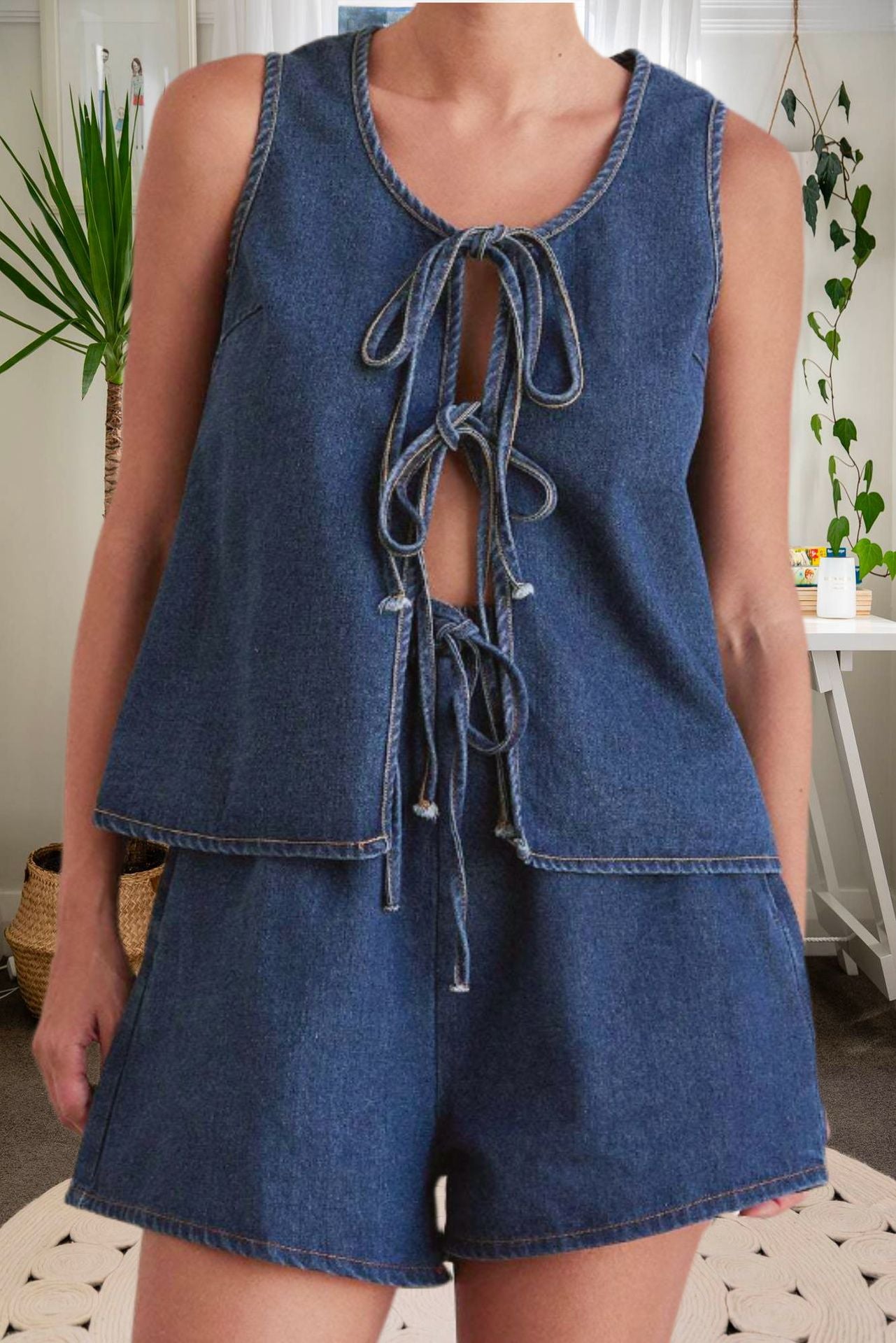 Short en denim pour femmes avec une élégante fermeture à nouer et une coupe décontractée Chic und Stil