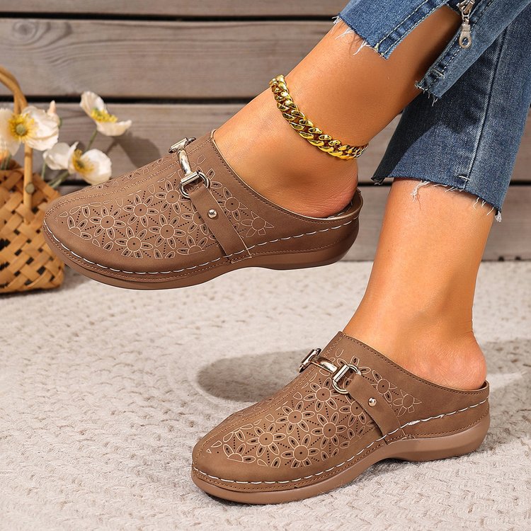 Sabots confortables pour femmes avec application florale Chic und Stil