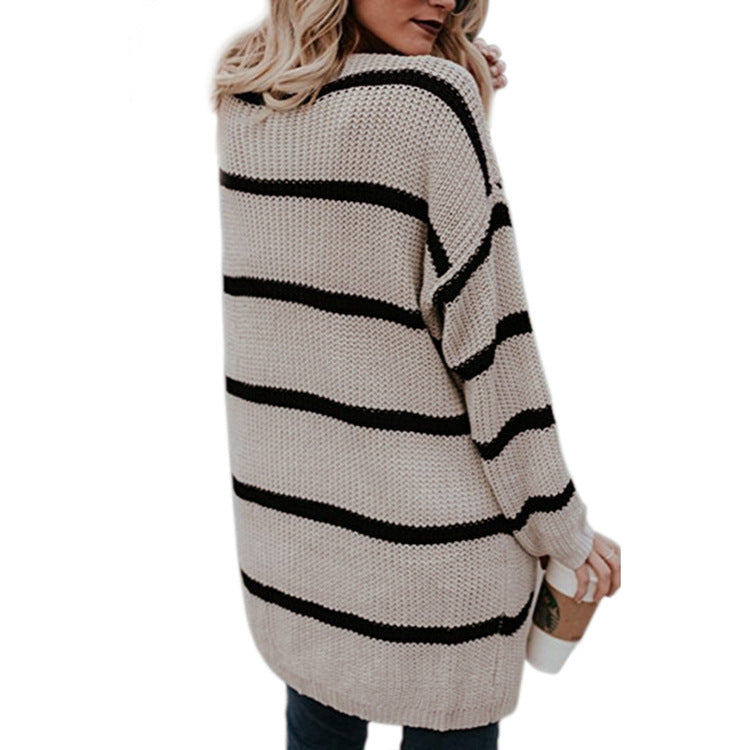 Pull en gros tricot pour femmes avec des rayures décontractées et un design ample Chic und Stil