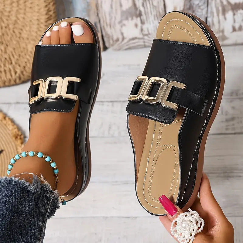 Sandales à brides confortables pour femmes avec une fermeture à boucle élégante Chic und Stil